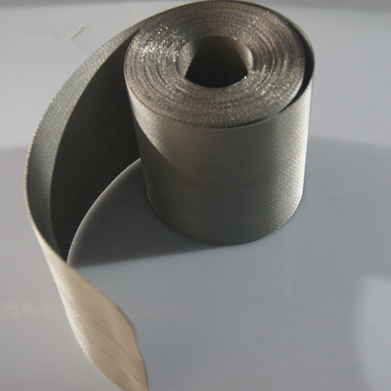 Extruder Convery Mesh P&aacute;sy pro plastik&aacute;řsk&yacute; průmysl pelety 